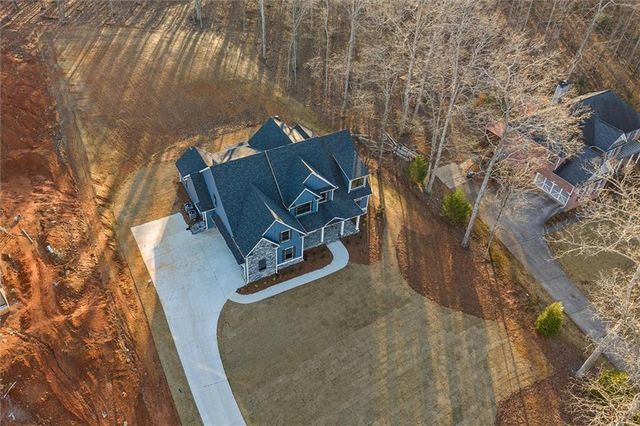 157 West Lake Boulevard, Carrollton, GA 30116