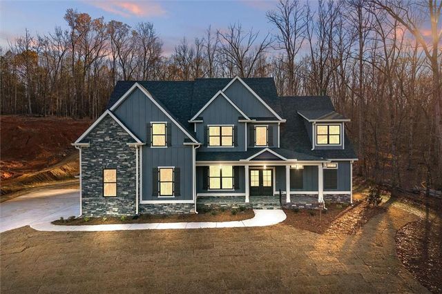 157 West Lake Boulevard, Carrollton, GA 30116