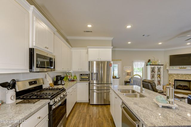 598 Westfield Drive, Pearl, MS 39208
