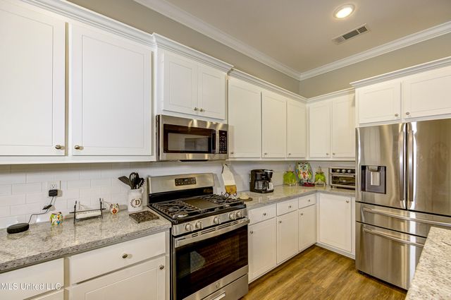 598 Westfield Drive, Pearl, MS 39208