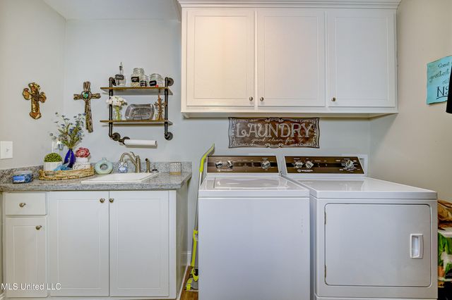 598 Westfield Drive, Pearl, MS 39208