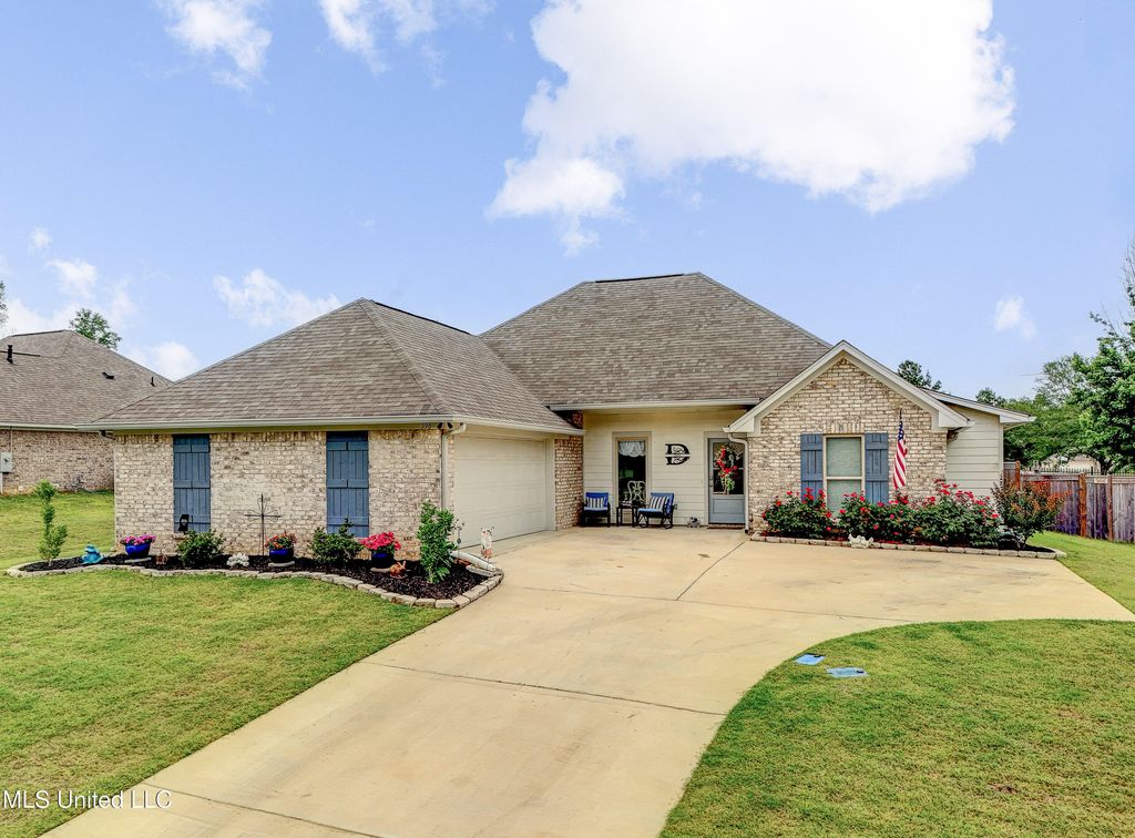 598 Westfield Drive, Pearl, MS 39208