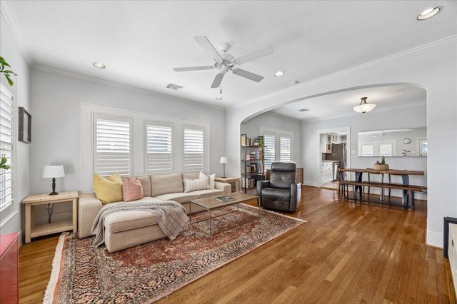 919 Key Street, Houston, TX 77009