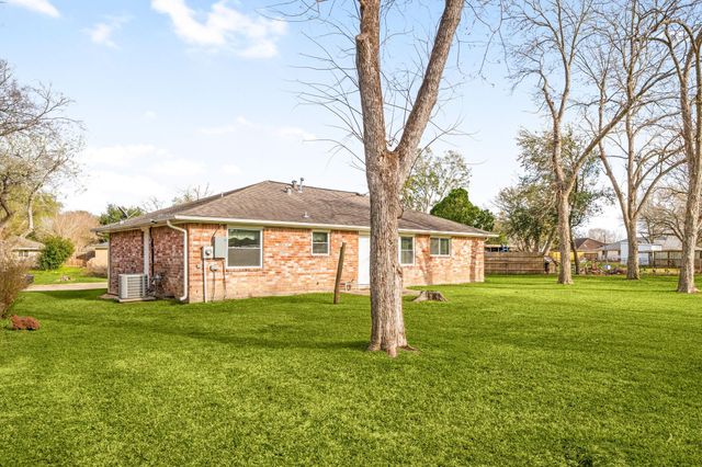 5147 Castlecreek Lane, Houston, TX 77053