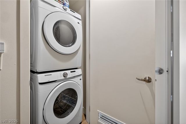 353 East Bonneville Avenue 233, Las Vegas, NV 89101