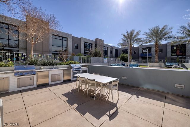 353 East Bonneville Avenue 233, Las Vegas, NV 89101