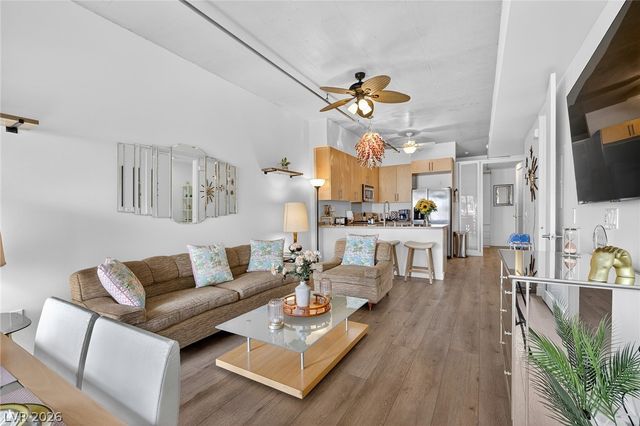 353 East Bonneville Avenue 233, Las Vegas, NV 89101