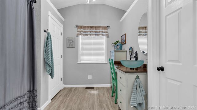 36953 Us Highway 70, Bennington, OK 74723