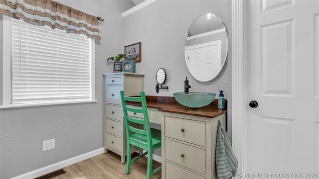 36953 Us Highway 70, Bennington, OK 74723