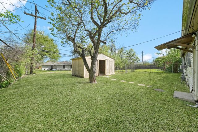 4303 Mowery Road, Houston, TX 77047