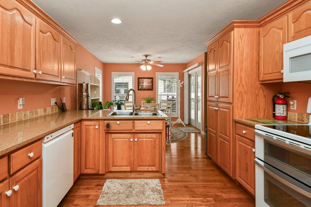 145 Spring Lane, Branson, MO 65616