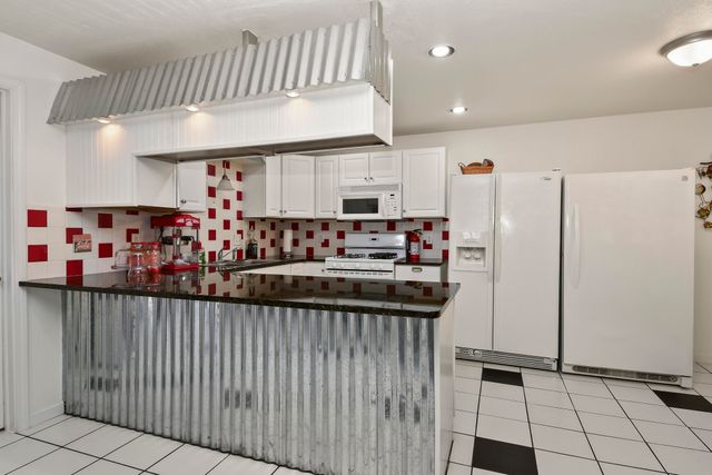 145 Spring Lane, Branson, MO 65616