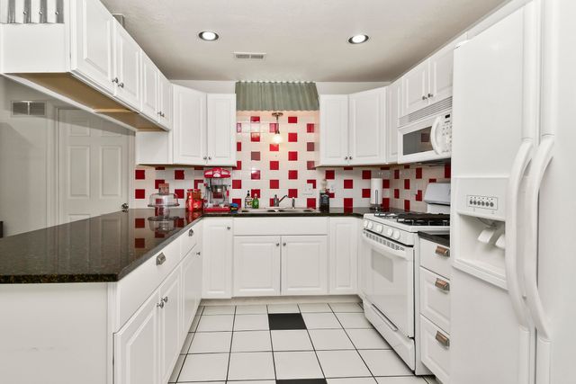 145 Spring Lane, Branson, MO 65616