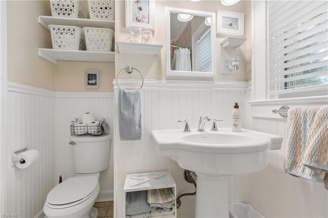 125 Wythe Crescent DR, Hampton, VA 23661