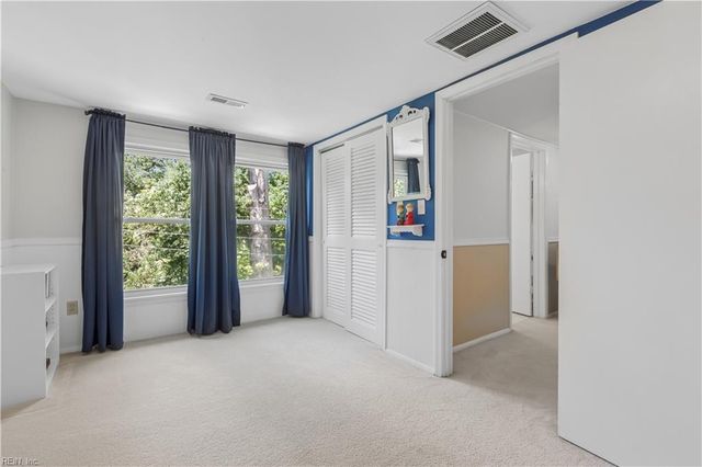 125 Wythe Crescent DR, Hampton, VA 23661