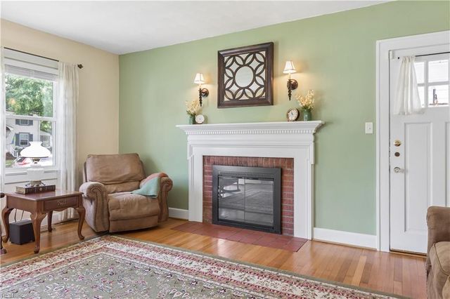 125 Wythe Crescent DR, Hampton, VA 23661