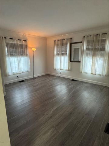 216 South Plain Street, Ithaca City, NY 14850