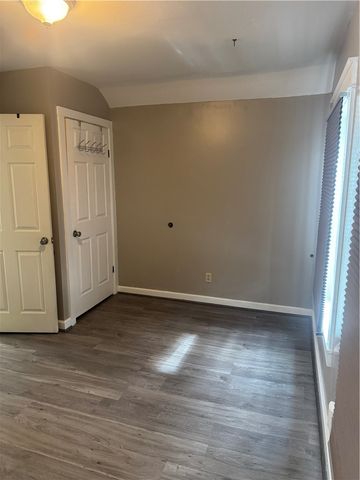 216 South Plain Street, Ithaca City, NY 14850