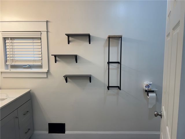 216 South Plain Street, Ithaca City, NY 14850