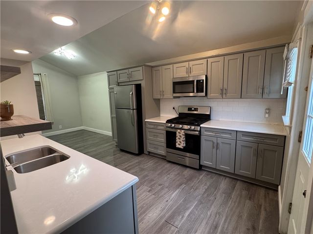 216 South Plain Street, Ithaca City, NY 14850