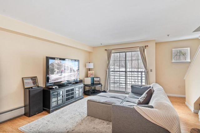 382 Hildred Drive, Burlington, VT 05401