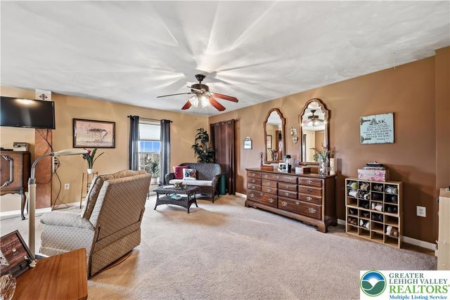 6292 Sandy Court, New Tripoli, PA 18066