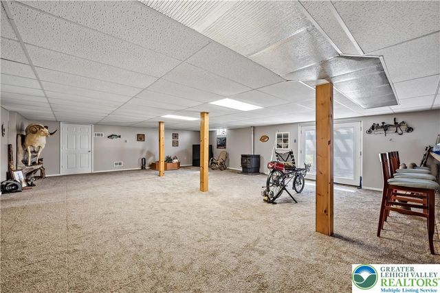 6292 Sandy Court, New Tripoli, PA 18066