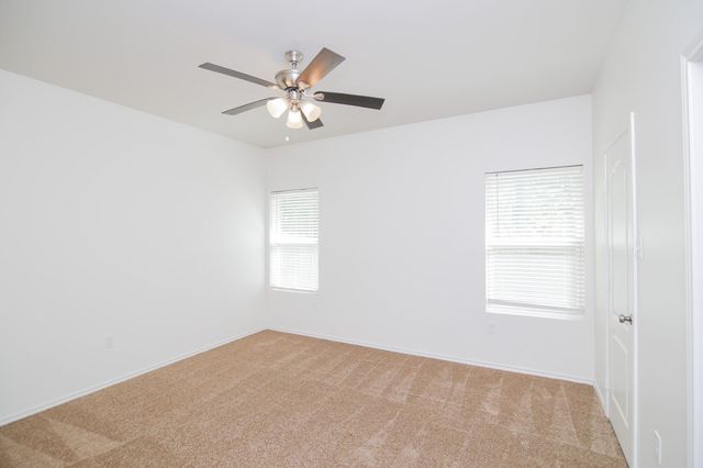 1131 Mission Creek Dr, Longview, TX 75601