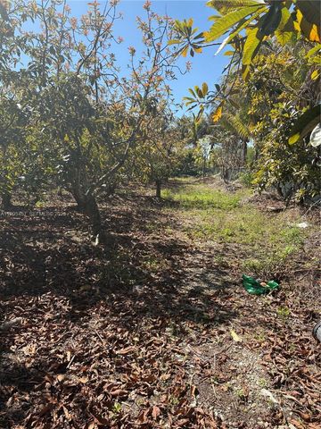 184XX SW 207, Miami, FL 33187
