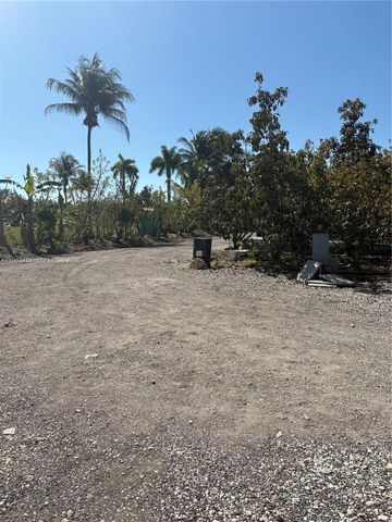 184XX SW 207, Miami, FL 33187