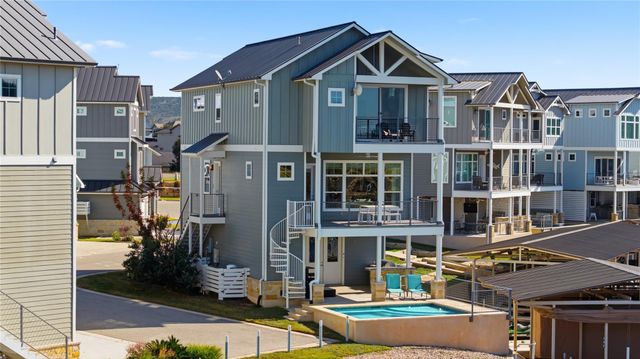 321 Island CIR, Kingsland, TX 78639