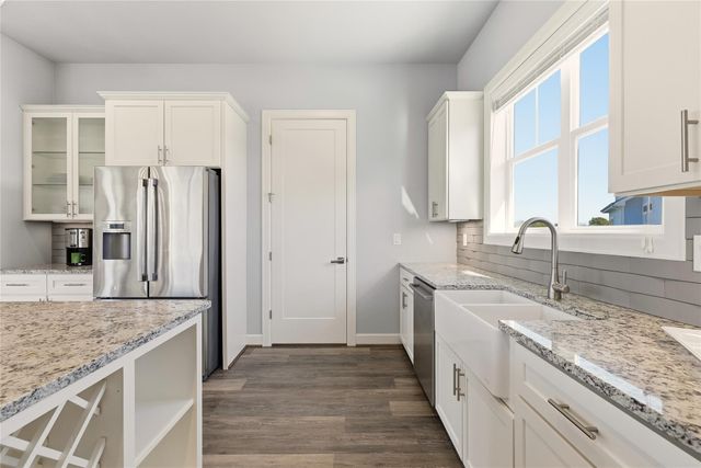 321 Island CIR, Kingsland, TX 78639