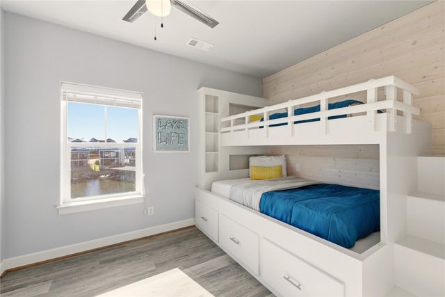 321 Island CIR, Kingsland, TX 78639