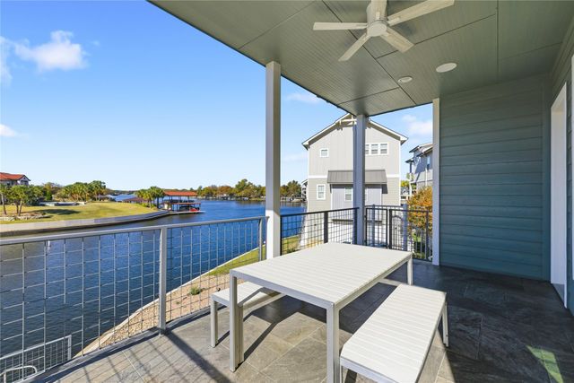 321 Island CIR, Kingsland, TX 78639