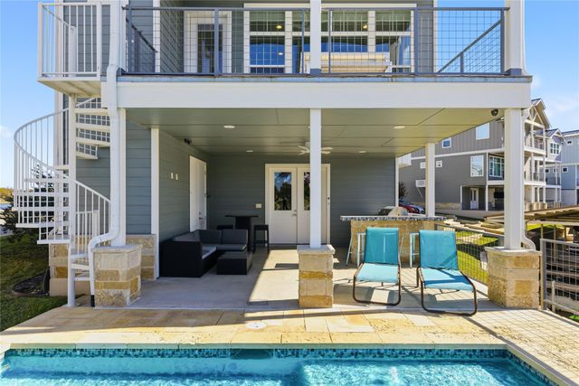 321 Island CIR, Kingsland, TX 78639