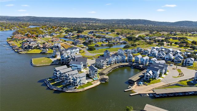 321 Island CIR, Kingsland, TX 78639