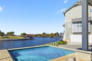 321 Island CIR, Kingsland, TX 78639