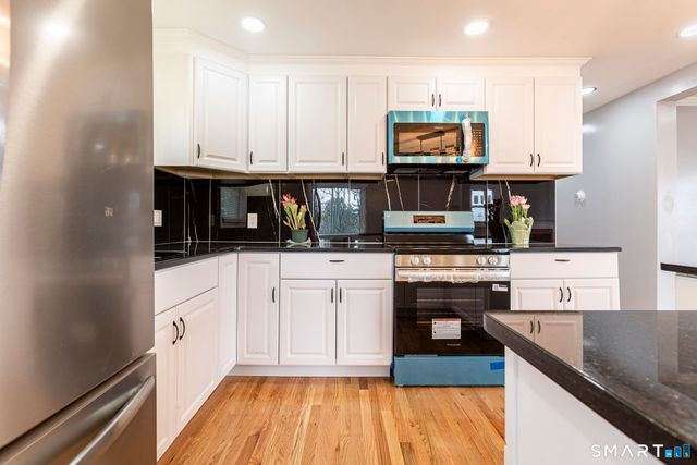 83 Olcott Street, Manchester, CT 06040