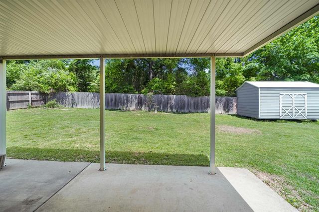 500 Meadow Lynn, Morrilton, AR 72110