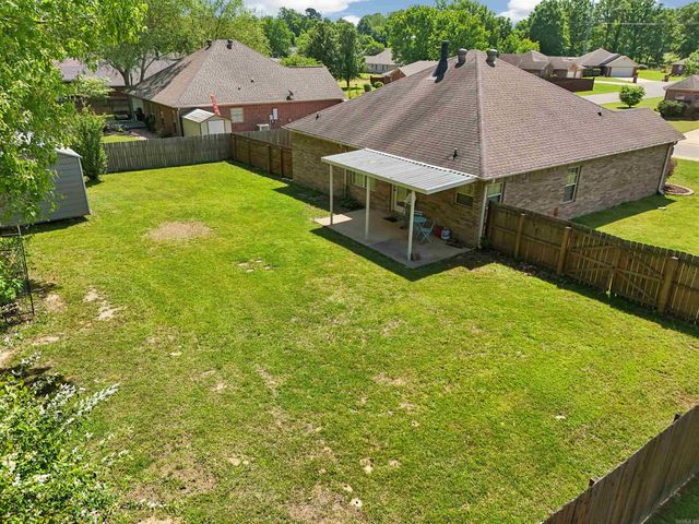 500 Meadow Lynn, Morrilton, AR 72110