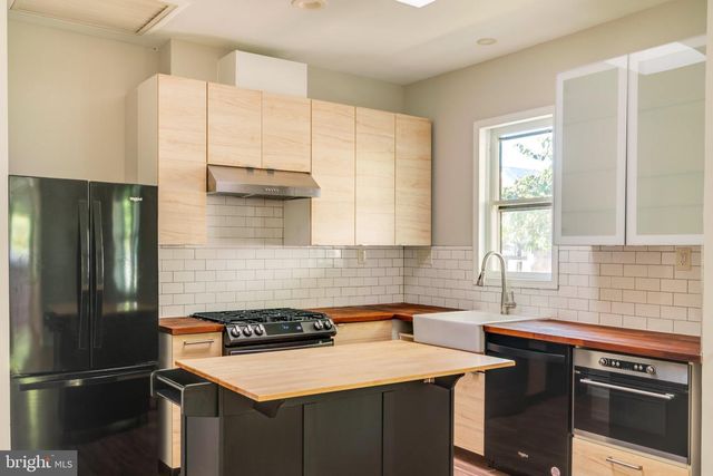 631 N ALFRED ST, Alexandria, VA 22314