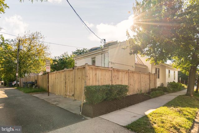 631 N ALFRED ST, Alexandria, VA 22314