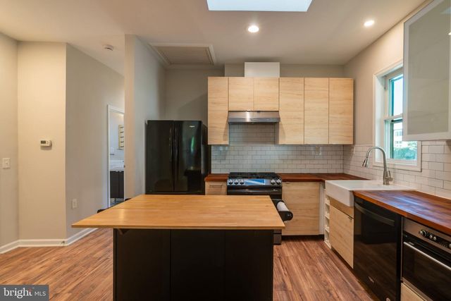 631 N ALFRED ST, Alexandria, VA 22314