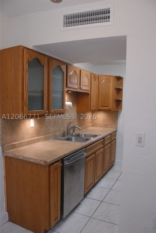 10907 N Kendall Dr 416, Miami, FL 33176