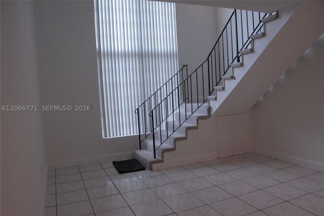 10907 N Kendall Dr 416, Miami, FL 33176