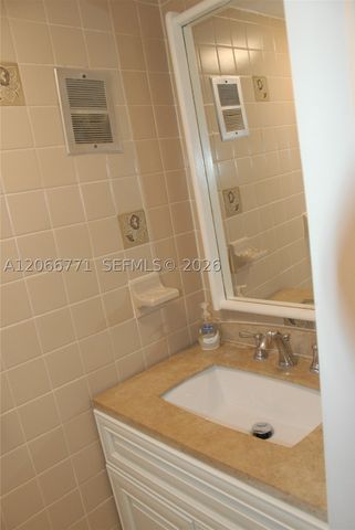 10907 N Kendall Dr 416, Miami, FL 33176