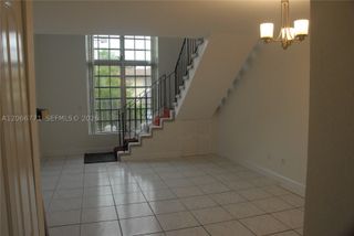10907 N Kendall Dr 416, Miami, FL 33176