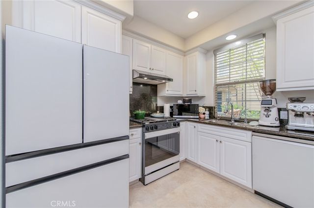 151 Silverado, Irvine, CA 92618