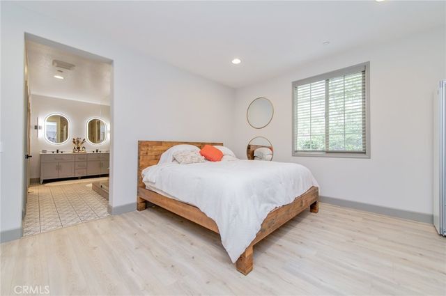 151 Silverado, Irvine, CA 92618