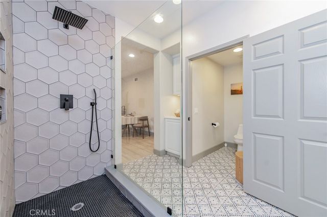 151 Silverado, Irvine, CA 92618